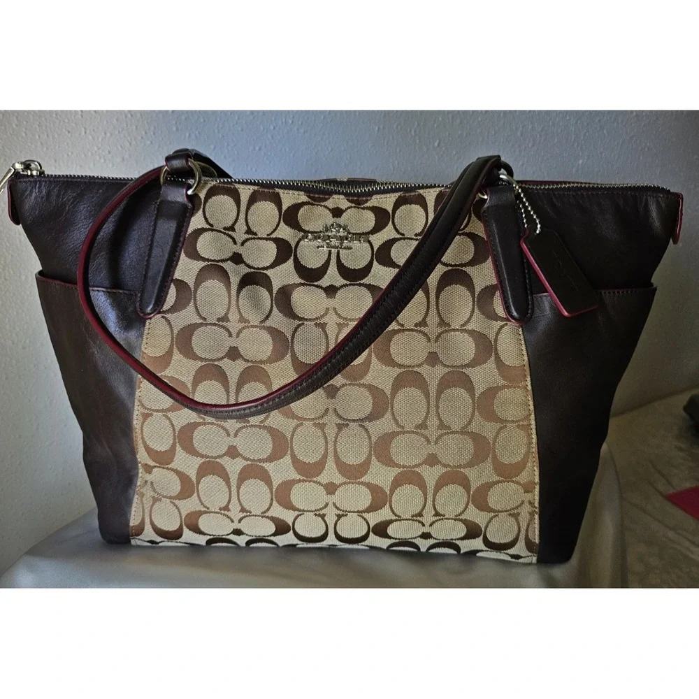 Coach Ava Tote in Signature and Leather/Brown